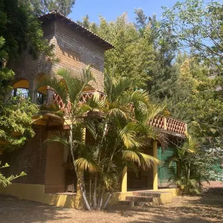 Buy this 7 bed house on Avenida Ignacio Zaragoza in 62520 Tepoztlán, MOR