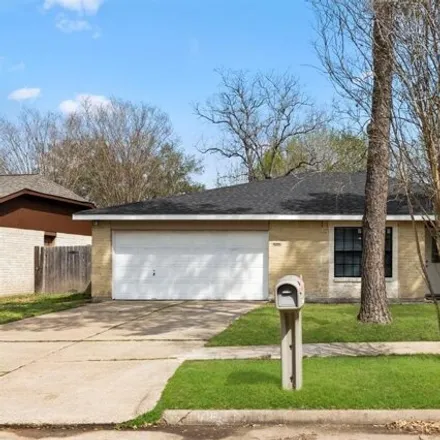 Buy this 3 bed house on 1915 Kings Arms Way in Harris County, TX 77493