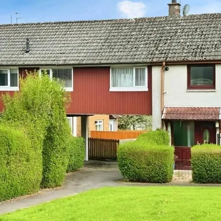 Buy this 3 bed townhouse on 8 Cromarty Court in Glenrothes, KY6 2NY