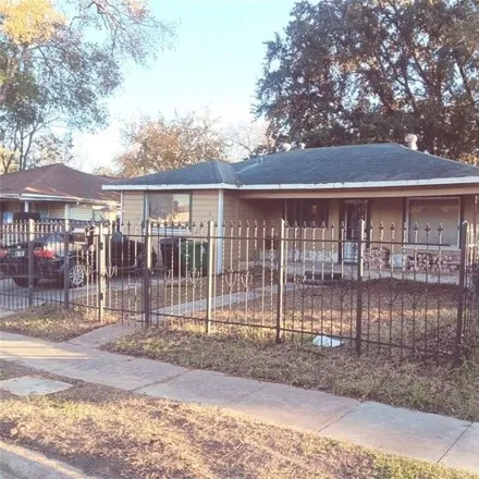 Buy this 4 bed house on Value Village in 705 West 23rd Street, Houston