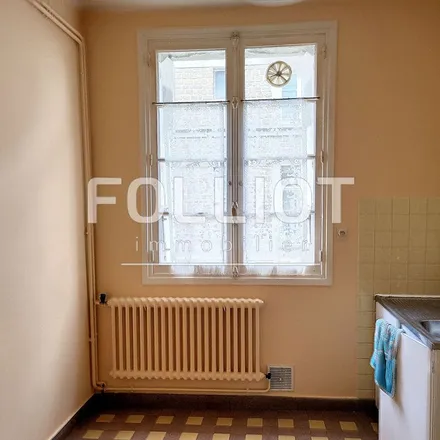 Rent this 3 bed apartment on 1 Place du Champ de Foire in 14500 Vire Normandie, France