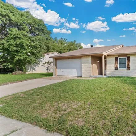 Buy this 3 bed house on 3209 Holly Lane in Rowlett, TX 75089