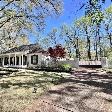 Image 2 - 1434 Kirby Parkway, Memphis, TN 38120, USA - House for sale