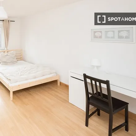 Rent this 3 bed room on Kohlstraße 4 in 80469 Munich, Germany