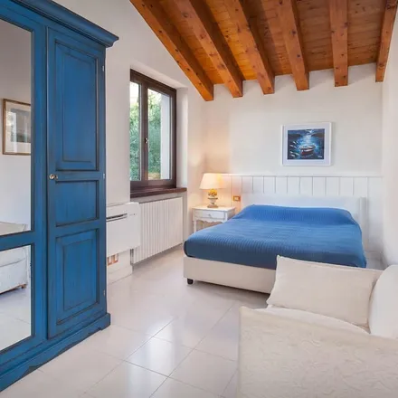 Rent this 5 bed house on Brenzone in Via Venti Settembre 30, 37010 Magugnano VR