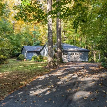 Image 5 - 497 Country Oaks Lane, Country Club Hills, Wilkes County, NC 28697, USA - House for sale