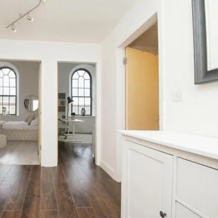 Image 3 - Middle Church, Church Hill, Paisley, PA1 2DG, United Kingdom - Apartment for sale