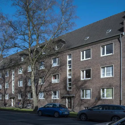 Rent this 3 bed apartment on Kolberger Straße 24 in 26382 Wilhelmshaven, Germany