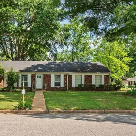 Buy this 3 bed house on 5736 Eastover Place in Memphis, TN 38119