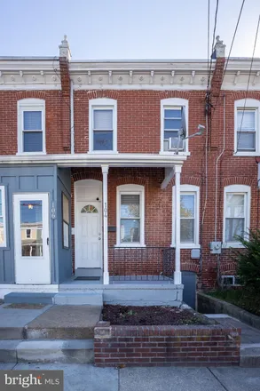 Buy this 3 bed townhouse on 104 North Lincoln Street in Wilmington, DE 19805