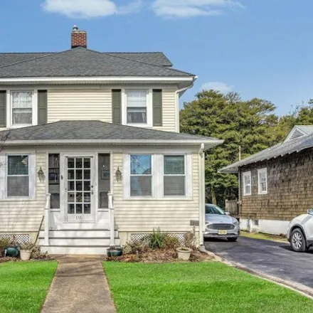 Rent this 5 bed house on The Beacon House B&B in 100 Beacon Boulevard, Sea Girt