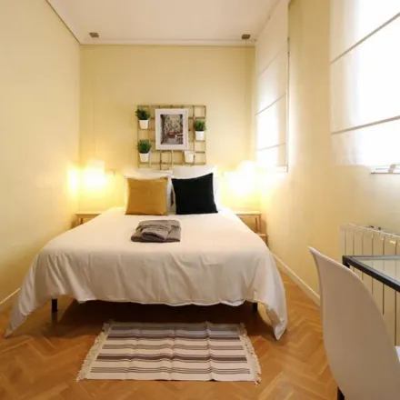 Rent this 2 bed apartment on Calle de Lagasca in 117, 28006 Madrid