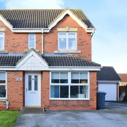 Buy this 4 bed house on 50 Philip Larkin Close in Hull, HU6 7FB