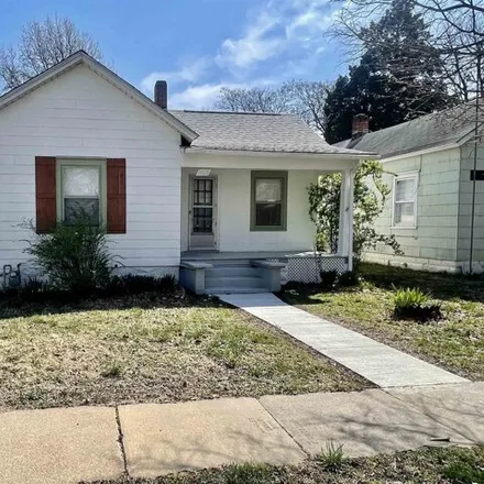 Buy this 1 bed house on 1521 East Morris Street in Wichita, KS 67211