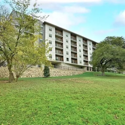 Rent this 1 bed condo on 2520 Longview Street in Austin, TX 78705