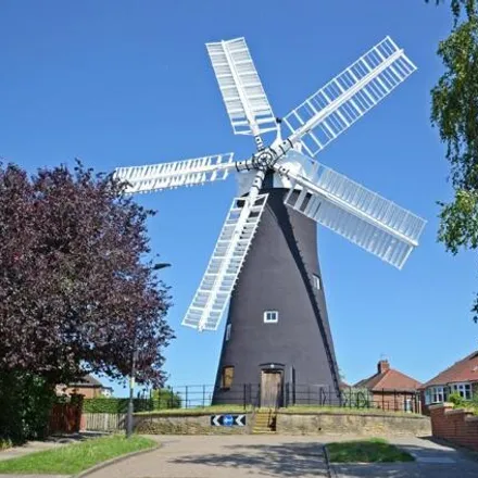 Image 4 - Windmill Rise, York, YO26 4TX, United Kingdom - Duplex for sale