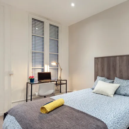 Rent this 7 bed room on Carrer de Trafalgar in 13, 08010 Barcelona