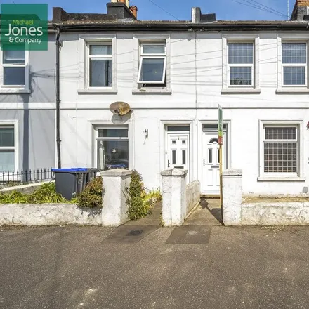 Rent this 2 bed townhouse on J.W. Ceramics in Newland Road, Worthing