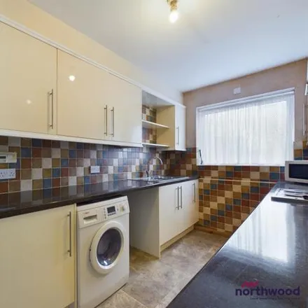 Image 5 - Silverdale Road, Eastbourne, BN20 7BH, United Kingdom - Apartment for sale