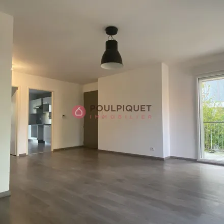 Rent this 3 bed apartment on 33 Rue de Bretagne in 44880 Sautron, France