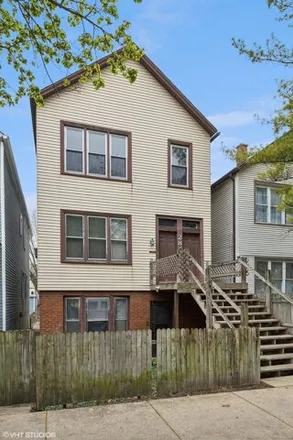 Buy this 6 bed house on 2844 North Campbell Avenue in Chicago, IL 60618