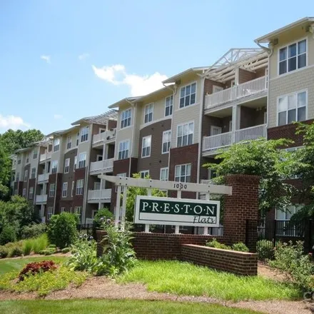 Rent this 2 bed condo on 1000 East Woodlawn Road in Charlotte, NC 28209