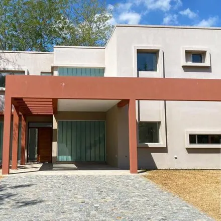 Buy this 4 bed house on unnamed road in Partido de Berazategui, 1885 Hudson