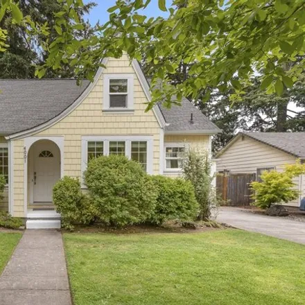 Buy this 3 bed house on 4001 Northeast Shaver Street in Portland, OR 97212