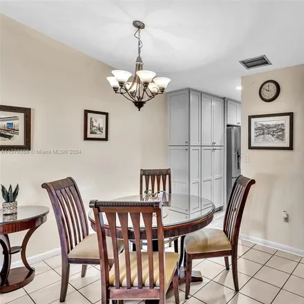 Image 7 - 13811 SW 54th St # 13811 - House for sale