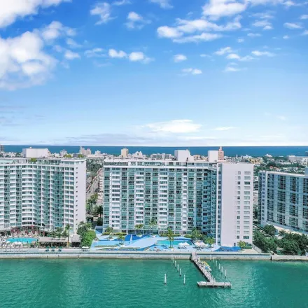 Image 4 - Mirador Apartments South Tower, 1000 West Avenue, Miami Beach, FL 33139, USA - Loft for rent