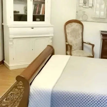 Rent this 3 bed house on Cimetière de Bosset in 24130 Bosset, France
