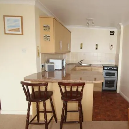 Image 3 - Dolphin House, Sutton Wharf, Plymouth, PL4 0DW, United Kingdom - Apartment for sale