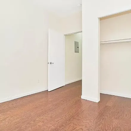 Rent this 3 bed apartment on 533 Bergen Street in New York, NY 11217