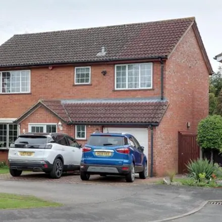 Buy this 4 bed house on 2 Hardwick Close in Stevenage, SG2 8UF