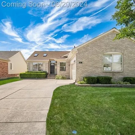Image 3 - 42833 Hunt Club Blvd, Sterling Heights, Michigan, 48314 - House for sale
