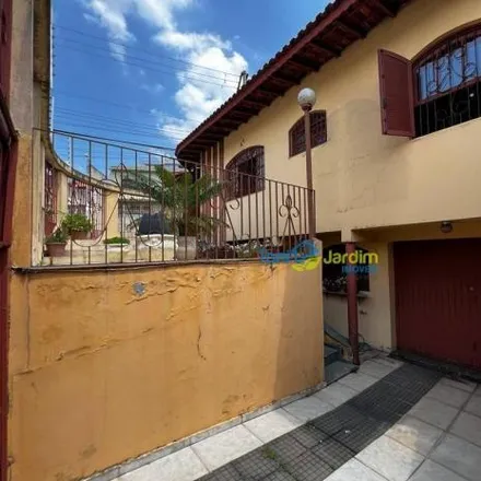 Buy this 4 bed house on Rua Carneiro Ribeiro in Jardim Santa Cristina, Santo André - SP