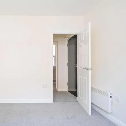 Image 5 - Nicholas Street, Burnley, BB11 2AQ, United Kingdom - Room for rent