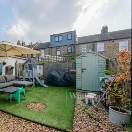 Image 4 - Yewfield Road, London, NW10 9TD, United Kingdom - Townhouse for sale