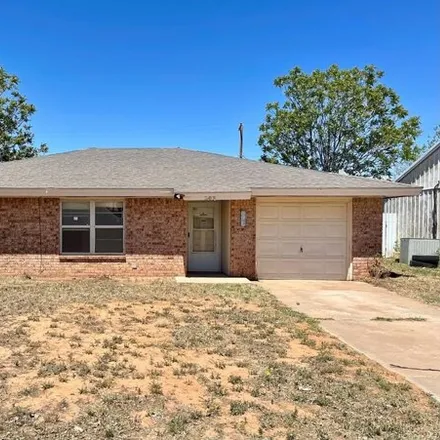 Buy this 3 bed house on 380 Southwest Avenue J in Seminole, TX 79360