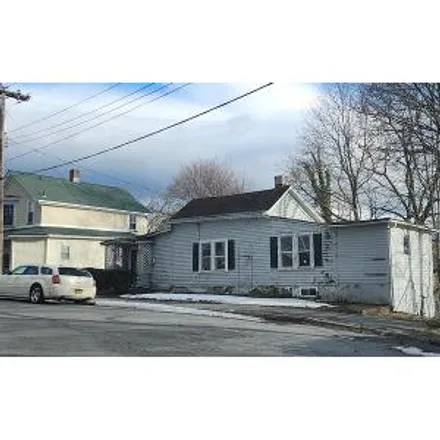 Image 1 - 121 Orchard Street, Montgomery, Village of Walden, NY 12586, USA - House for sale