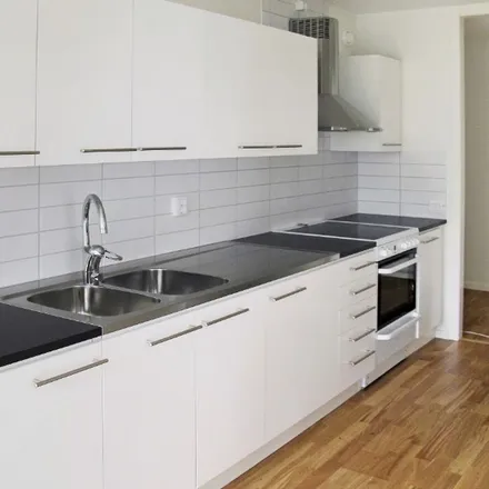 Rent this 3 bed apartment on Kattsundsgatan 8 in 211 26 Malmo, Sweden
