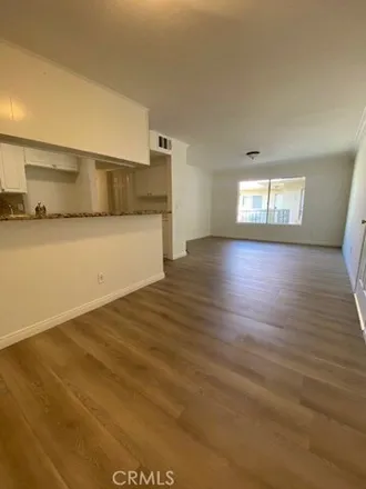 Buy this 2 bed condo on Alley 86039 in Los Angeles, CA 91406