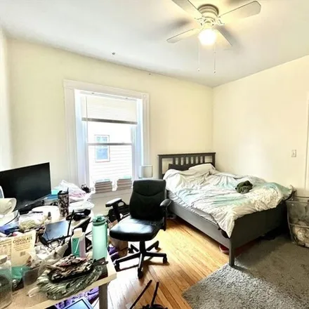 Image 3 - 76 Easton Street, Boston, MA 02134, USA - Apartment for rent