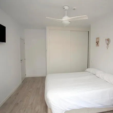 Image 5 - Madrid, Hostal Alicante, Calle del Arenal, 16, 28013 Madrid - Room for rent