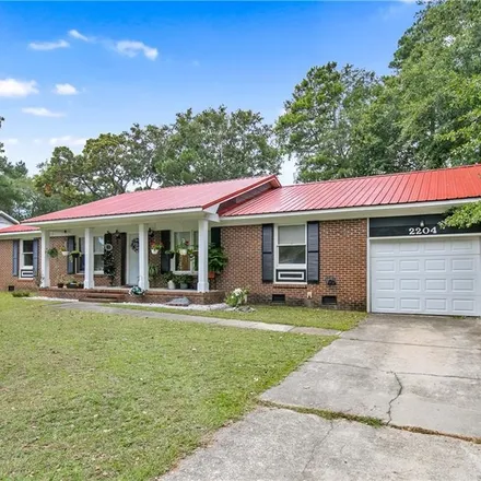 Image 3 - 2204 Baywater Drive, Emerald Gardens, Fayetteville, NC 28304, USA - House for sale