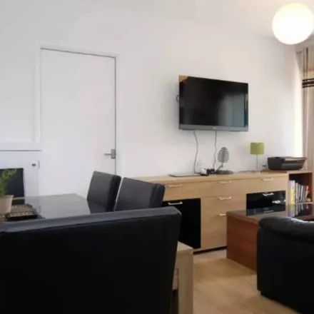 Rent this 4 bed apartment on Stepney Green in Mile End Road, London