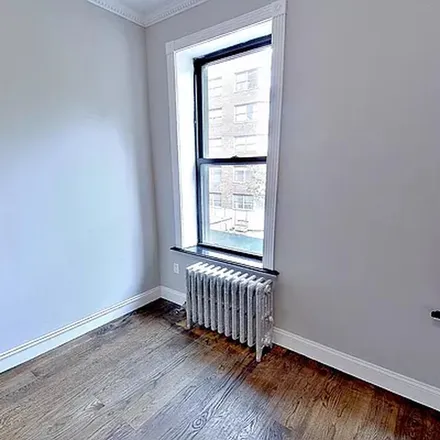 Image 4 - 206 East 83rd Street, New York, NY 10028, USA - Apartment for rent