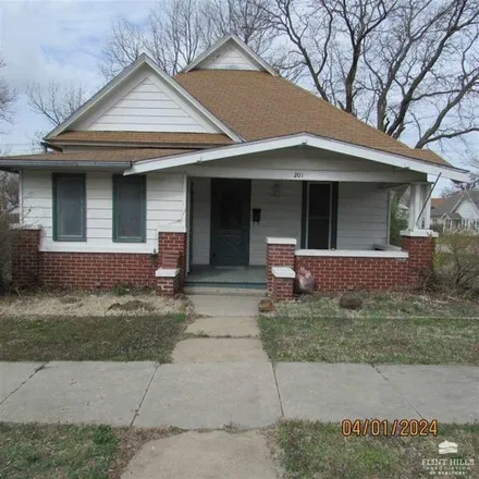 Buy this 3 bed house on 41 West Mc Claren Street in Herington, Dickinson County