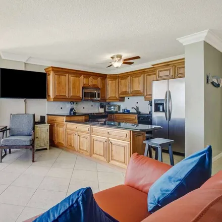 Image 7 - Fort Myers Beach, FL, 33931 - Condo for rent