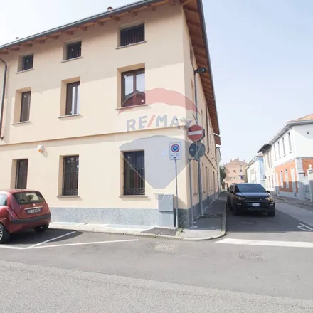 Image 2 - Via Giacomo Leopardi, 20832 Desio MB, Italy - Apartment for rent